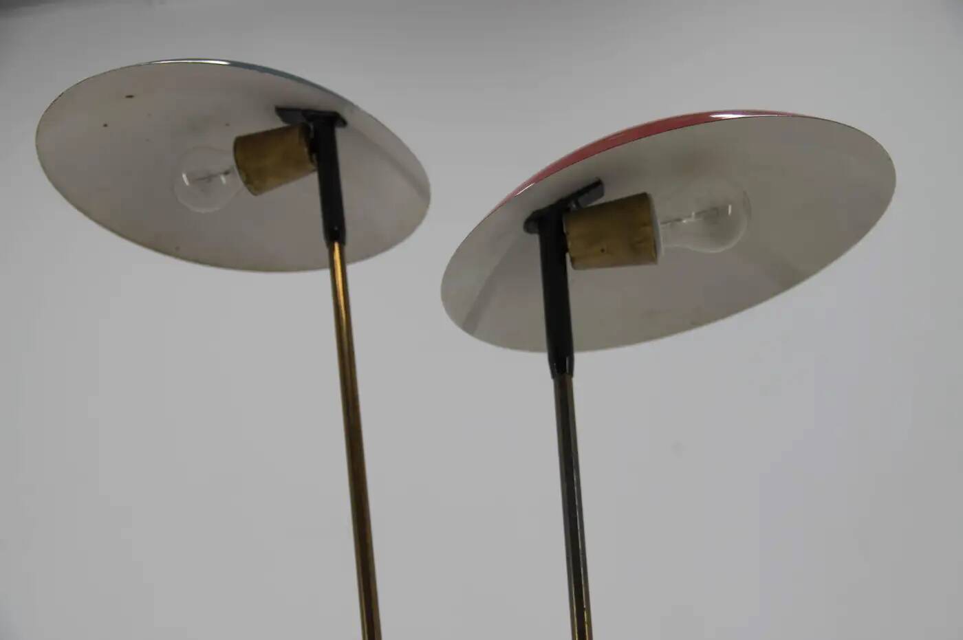 Lampe de sol mid-century par Drukov, années 1960.