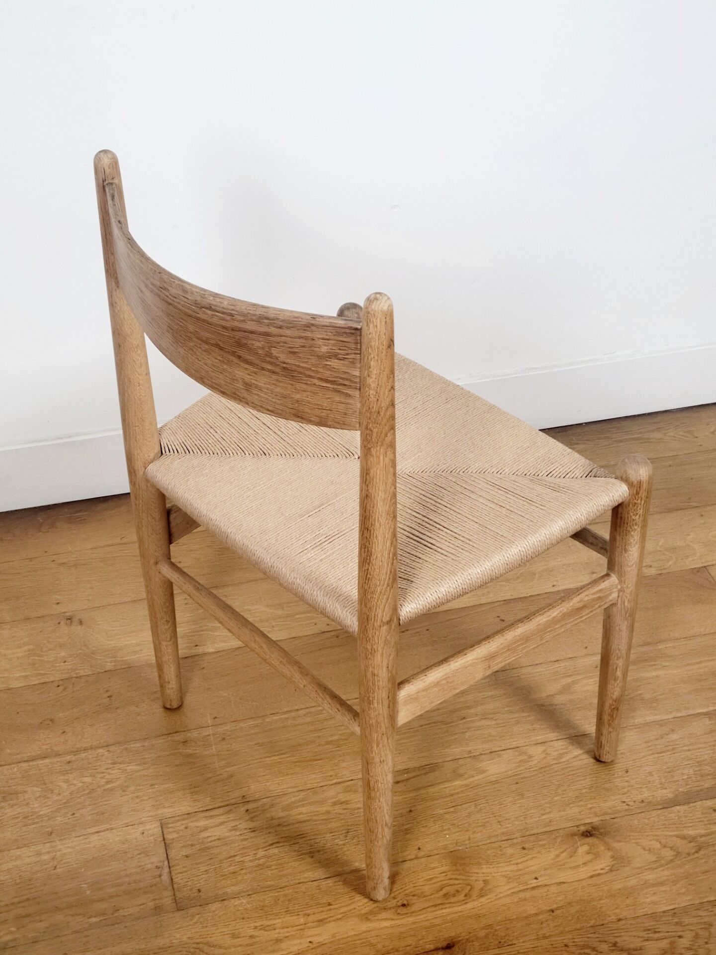 Set of 2 Hans J. Wegner CH36 dining chairs for Carl Hansen & Søn in solid oak