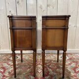 Paire de tables de chevet en merisier style Louis XVI