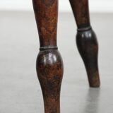 Tabouret Windsor anglais ancien du XVIIIe siècle avec une superbe patine.