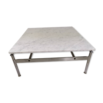 Marble coffee table