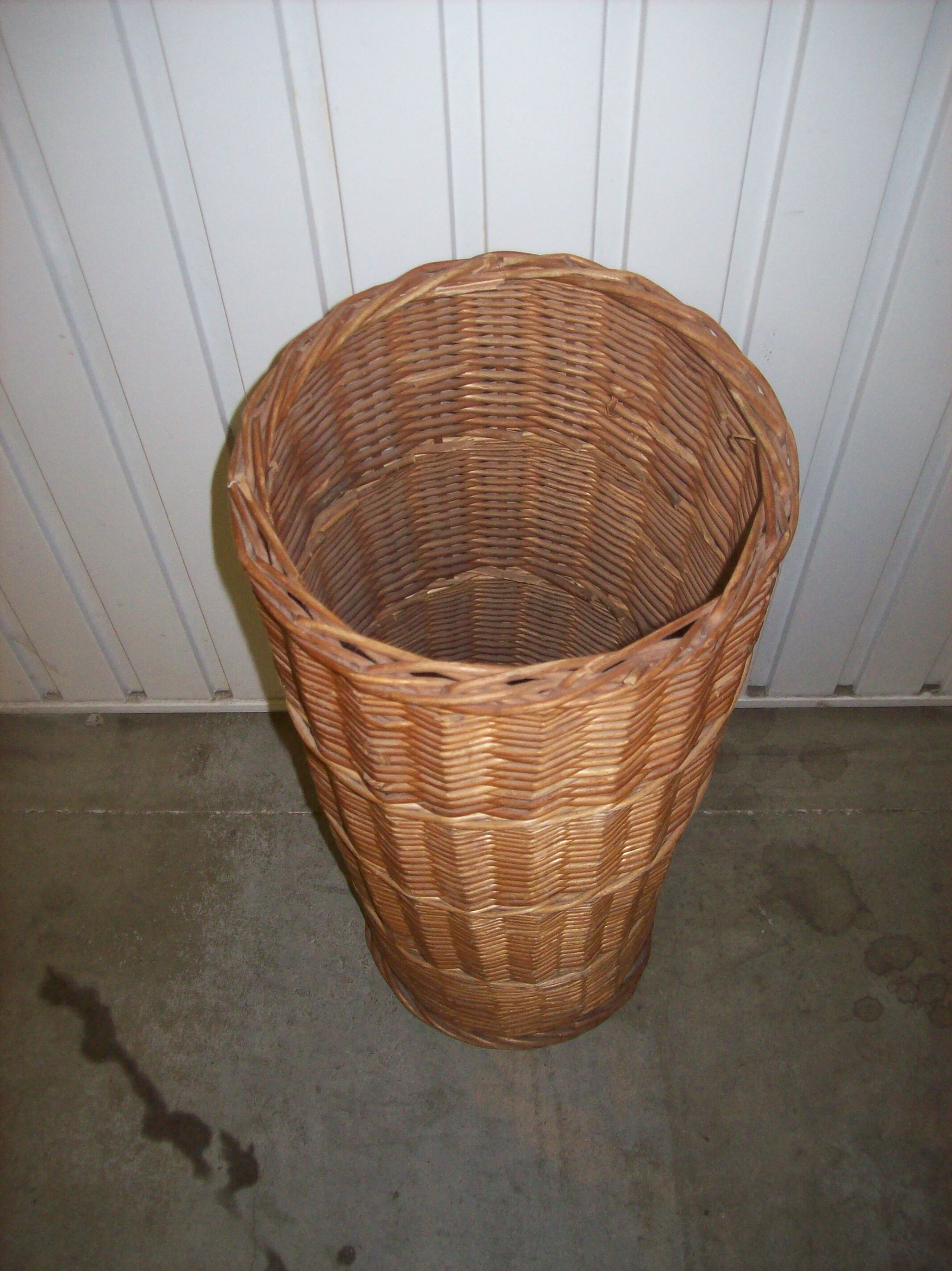 Porte parapluie en osier