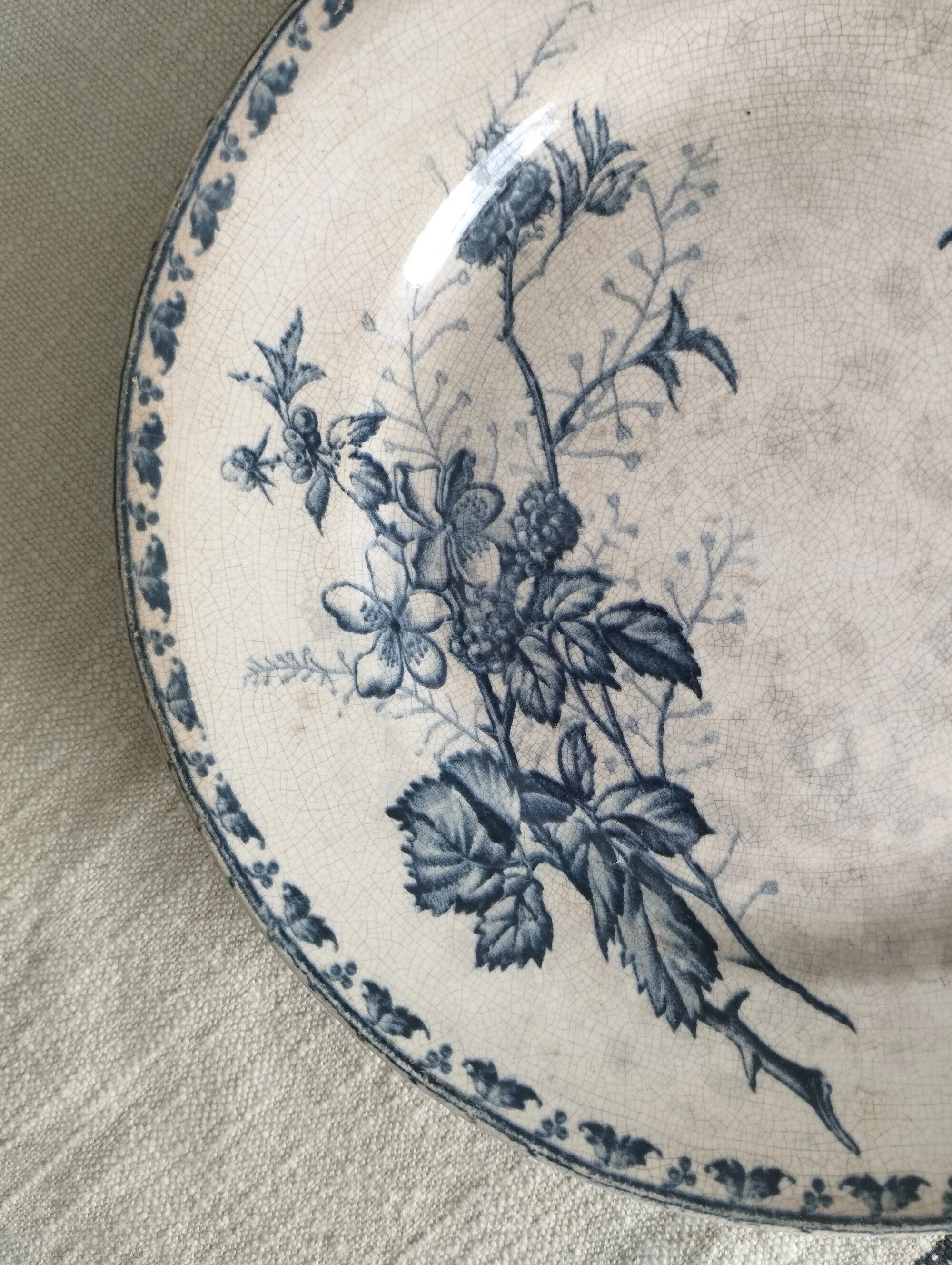 Ironstone plate Sarreguemines U&C "Carmen"