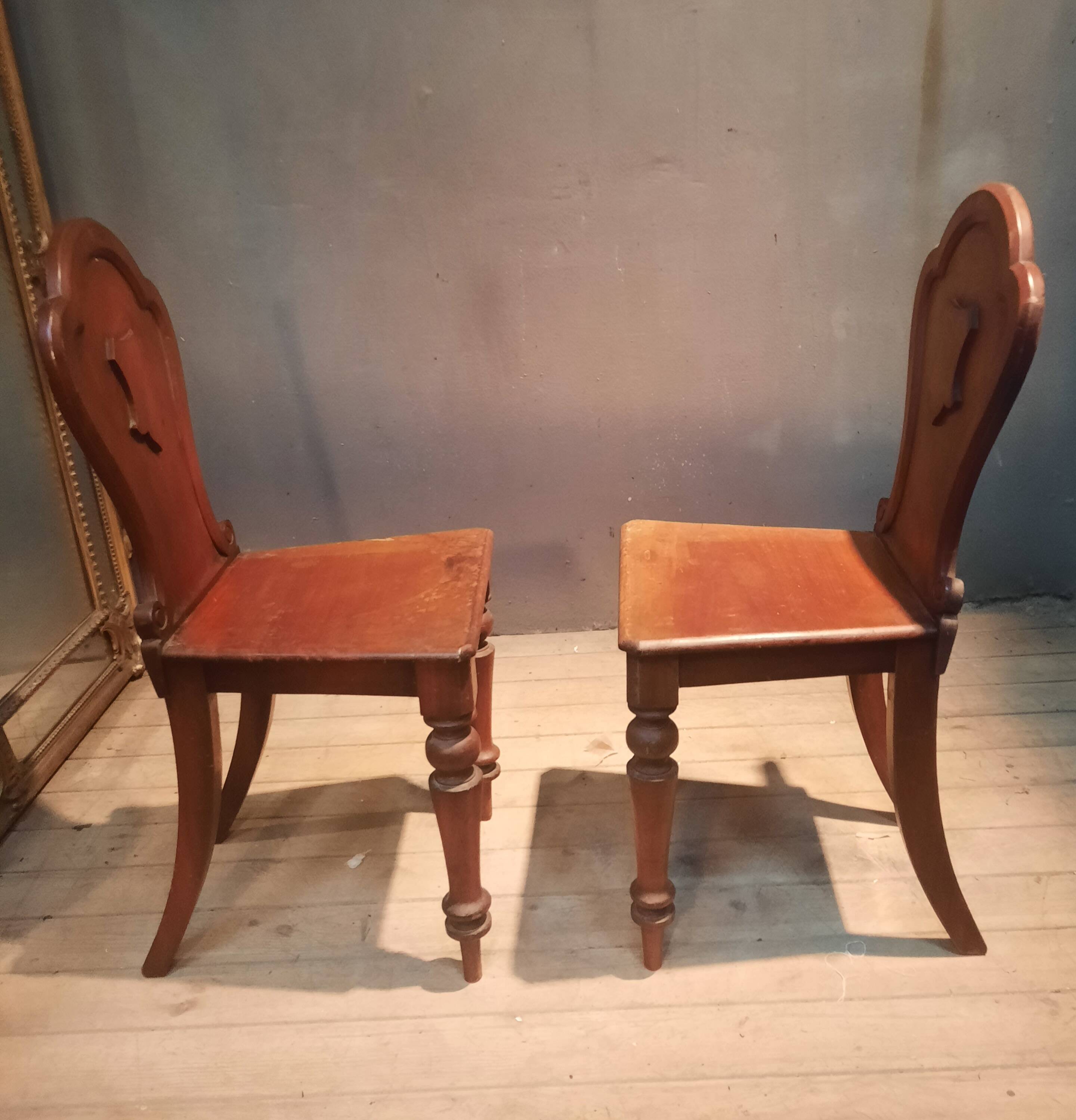 Pair of stool chairs