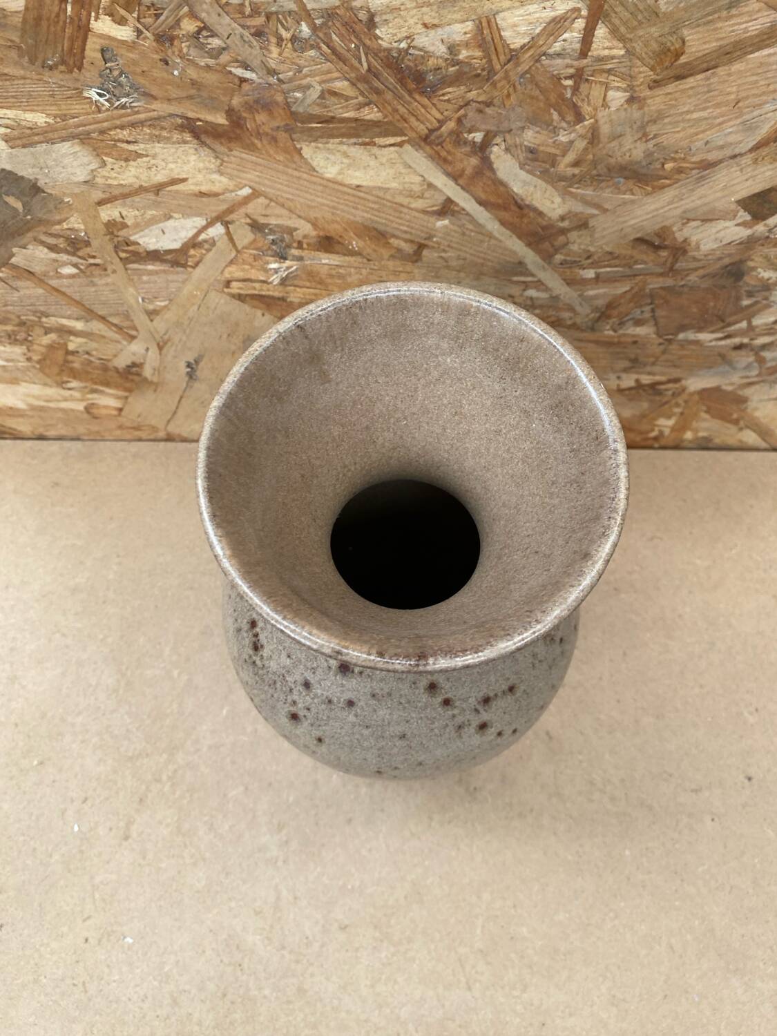 Antique etruscan vase ceramic beige speckled brown vintage