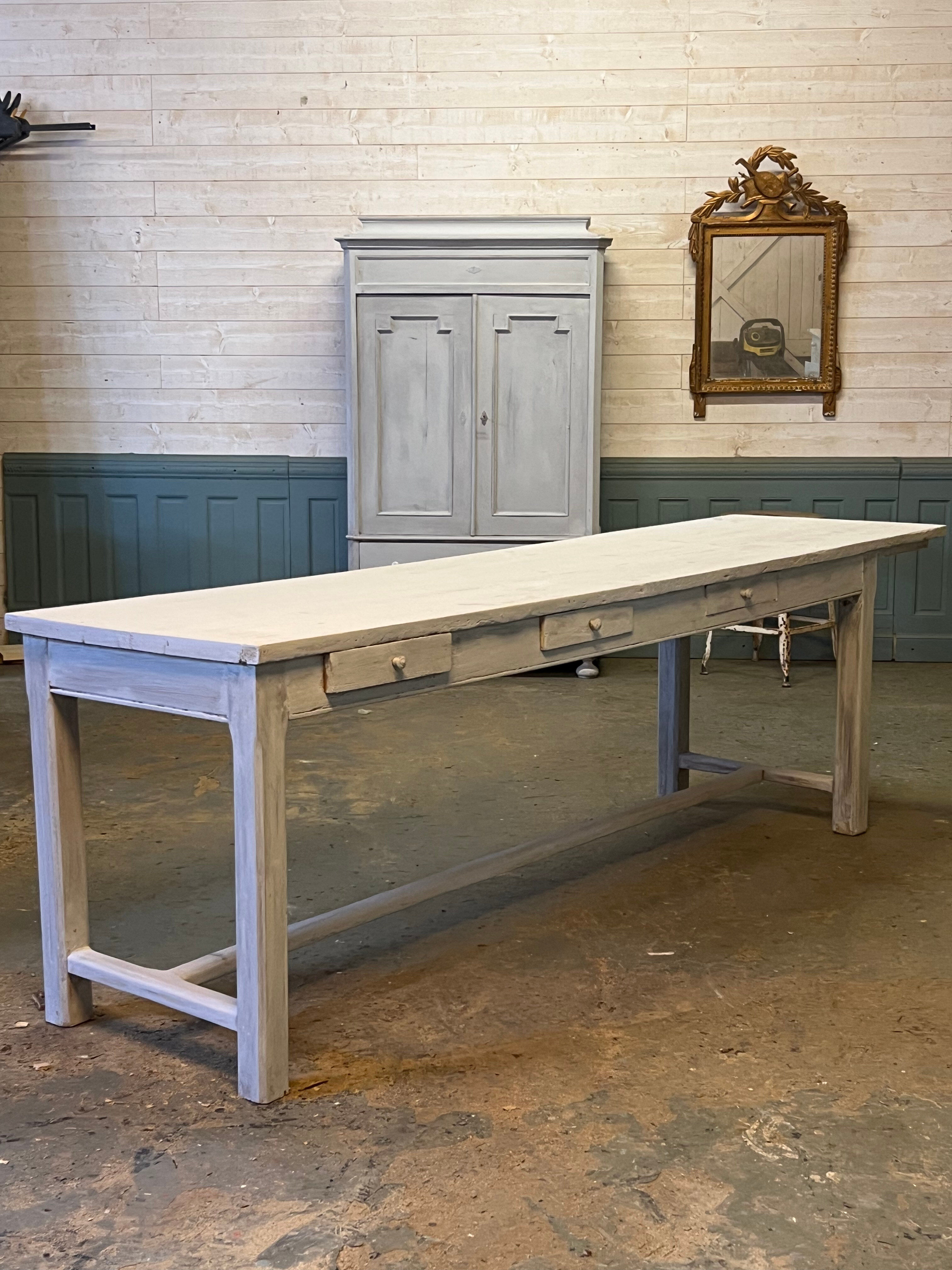 Table de communauté patinée