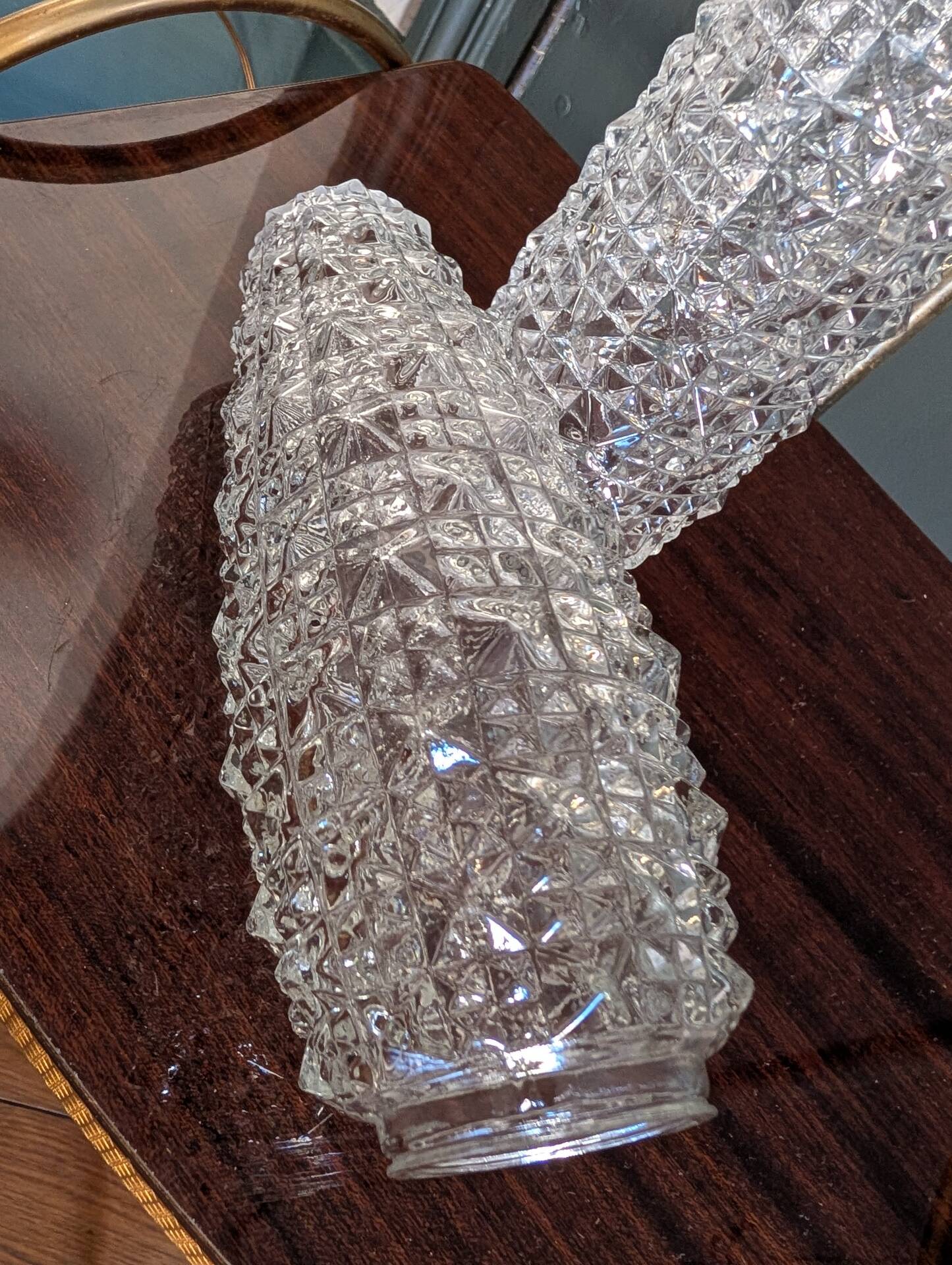 Paire d’abat-jour en verre moulé vintage