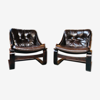 2 fauteuils du milieu du siècle assorties en cuir coco et palissandre