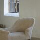 Chaise longue sculpturale danoise antique du XIXe siècle, réupholstérée en laine d'agneau
