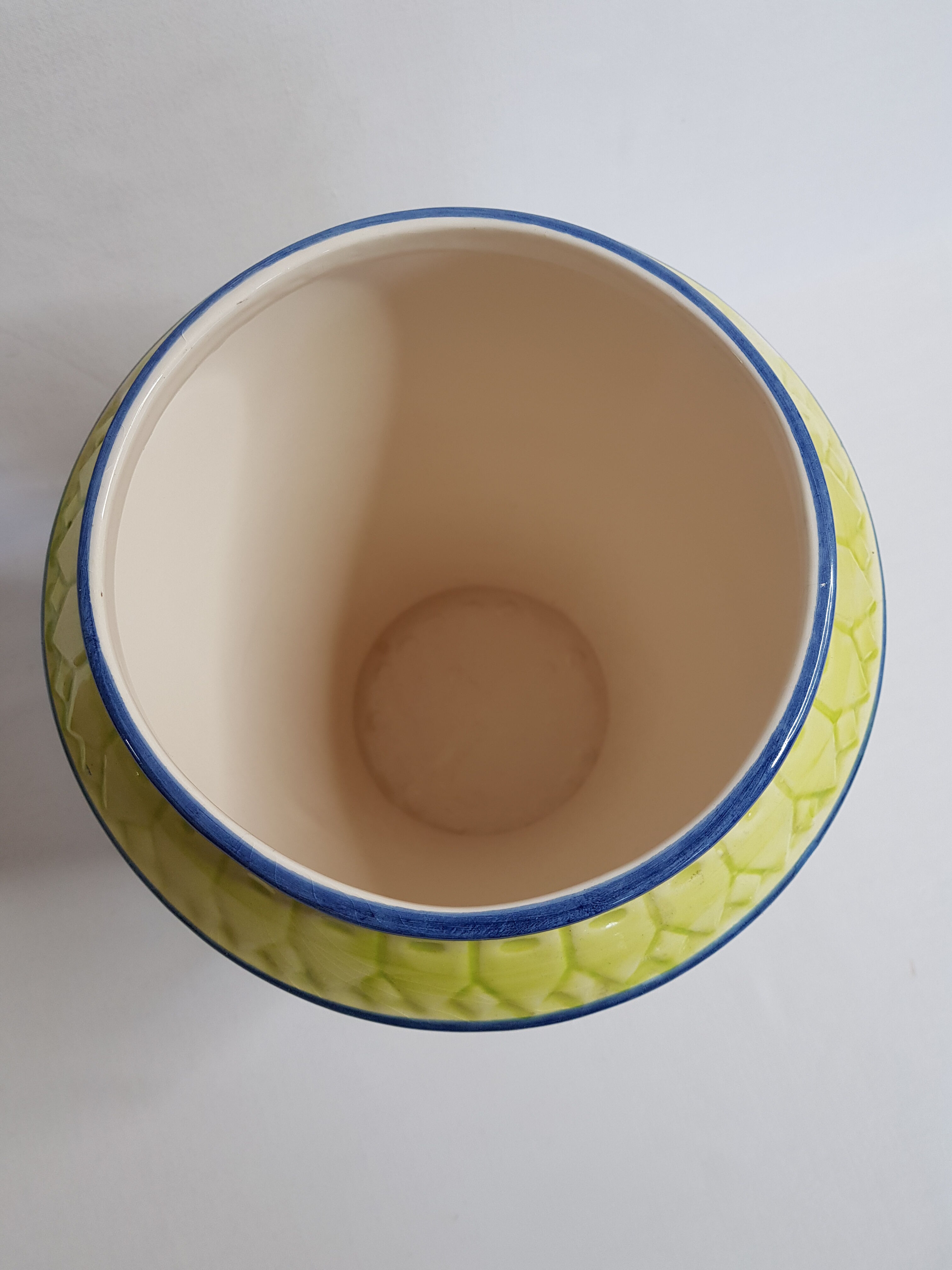 Art deco harlequin vase