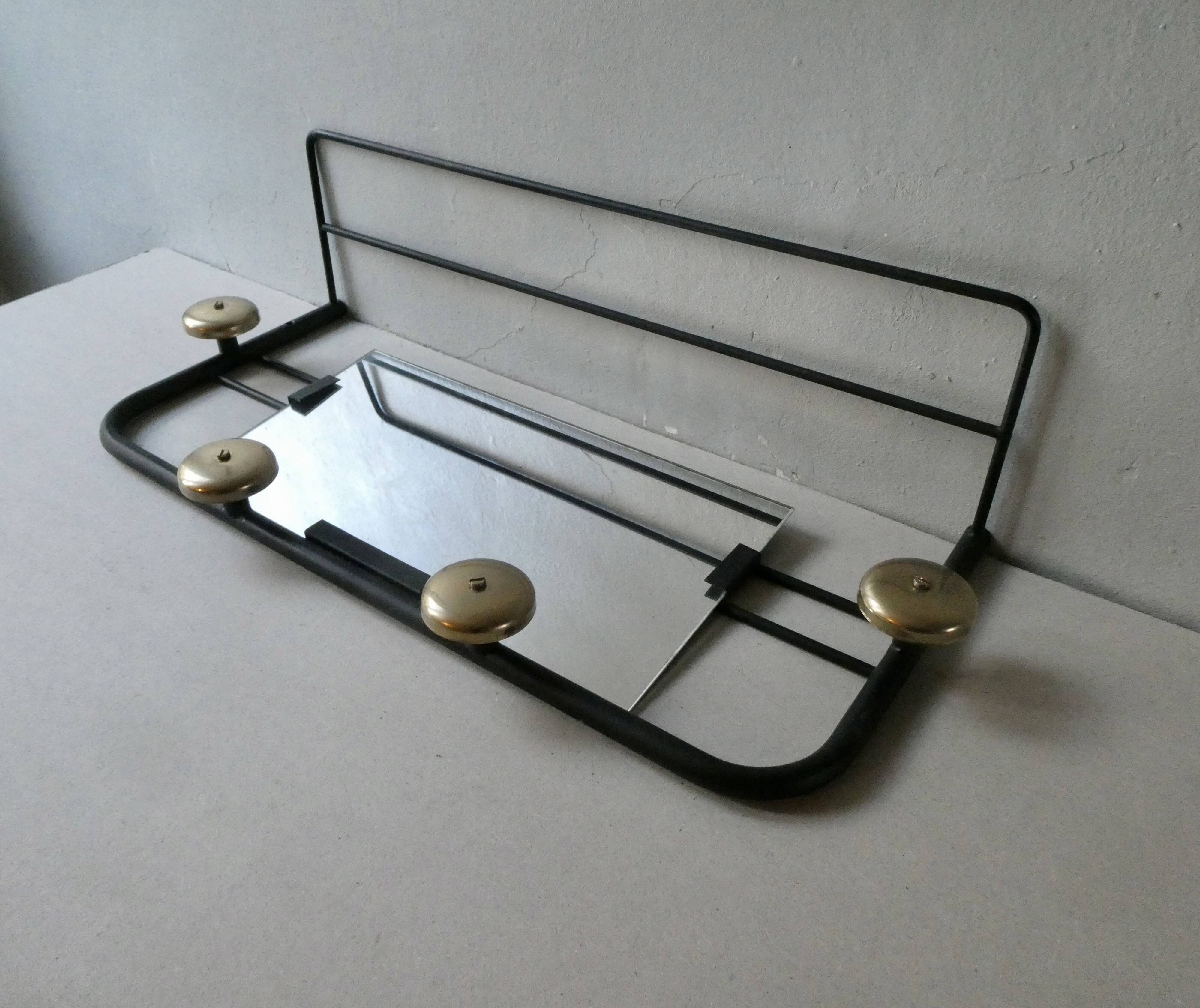 Wall-mounted coat rack with 4 hooks, 1 mirror and 1 hat rack