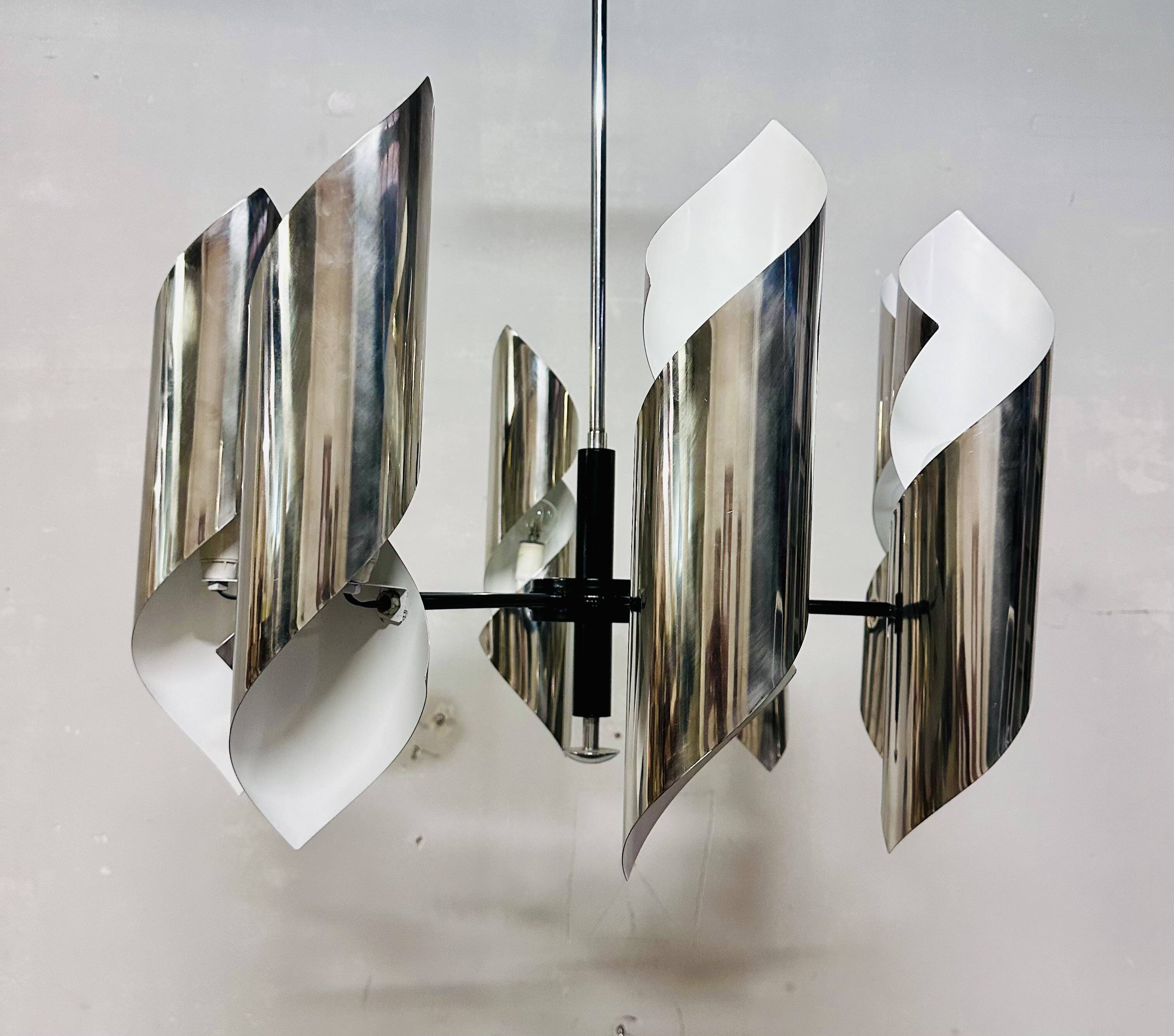 lampadario anni 70 italiano