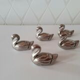 Set of 12 place-marked swans with names