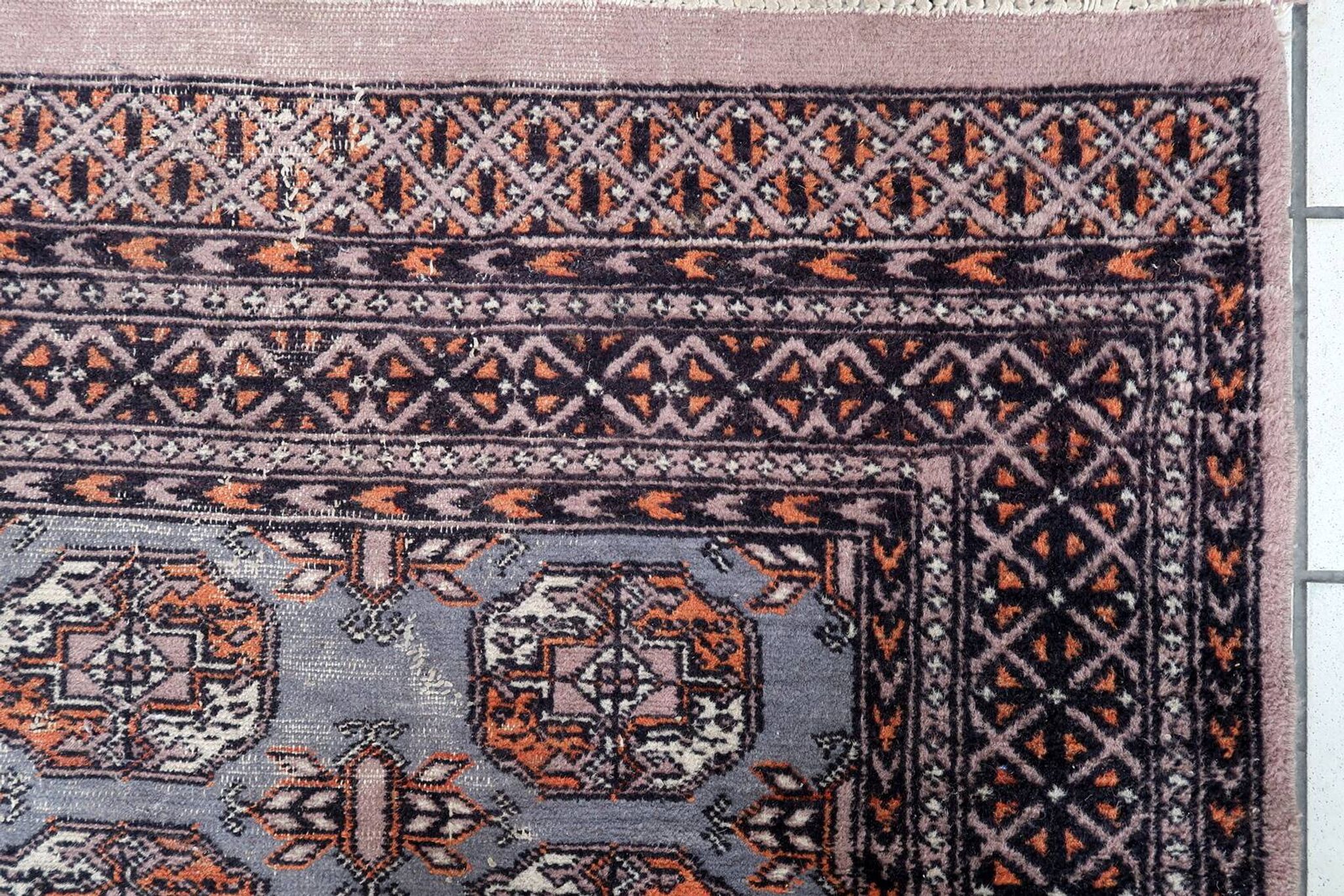 Tapis vintage ouzbek Bukhara fait main en laine – 127 x 190 cm – 1960s