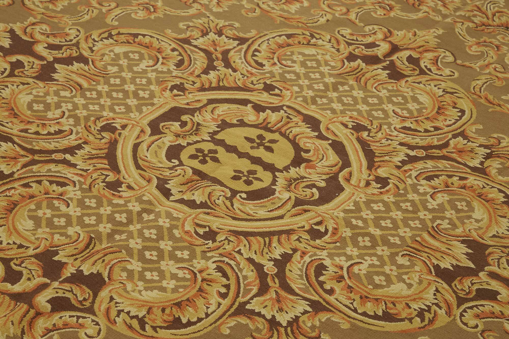 Handmade European Vintage Aubusson Kilim 277 cm x 356 cm