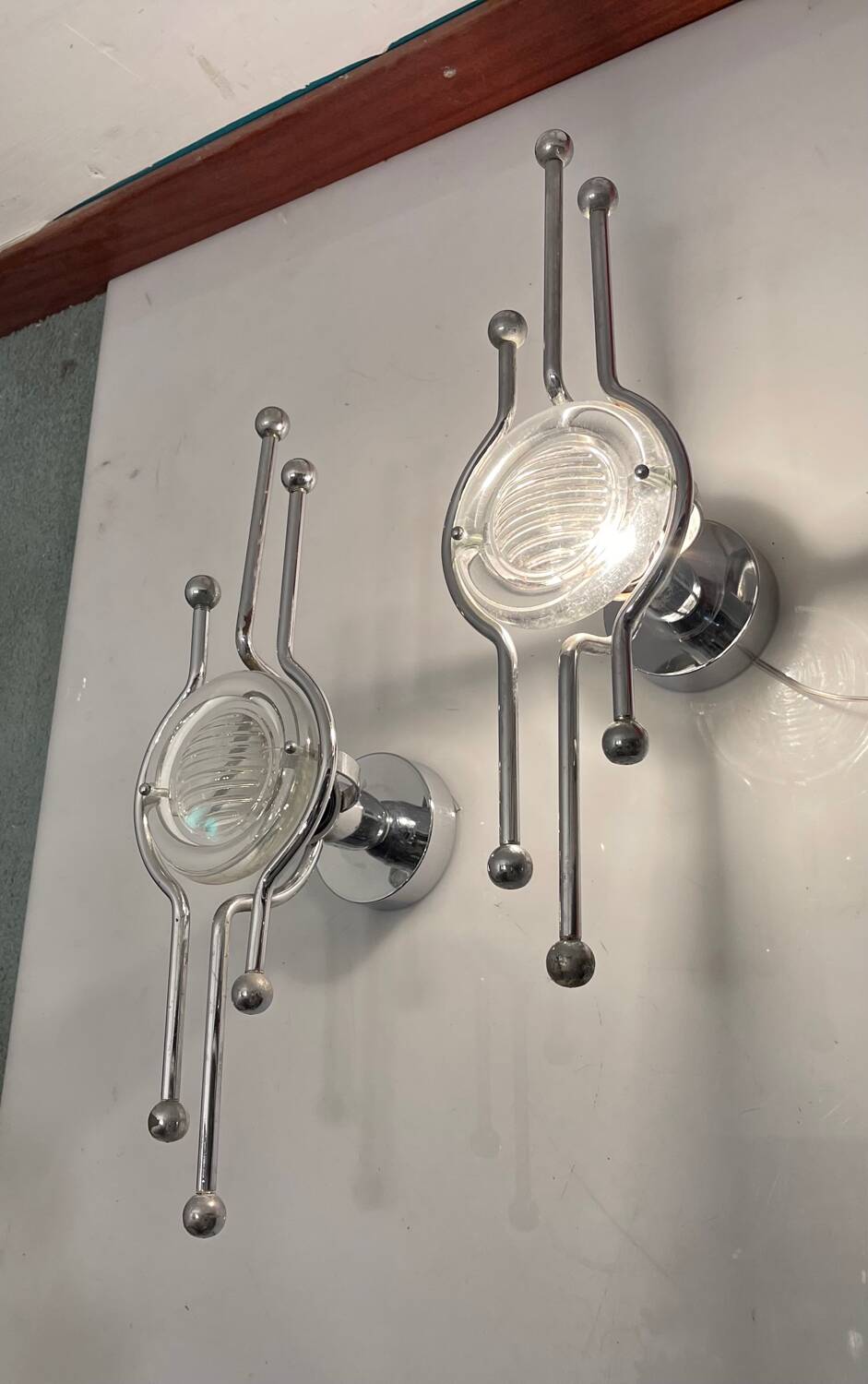 Steel Italian Sconces Sculptural Form Glass Lens 1970 Stilkronen