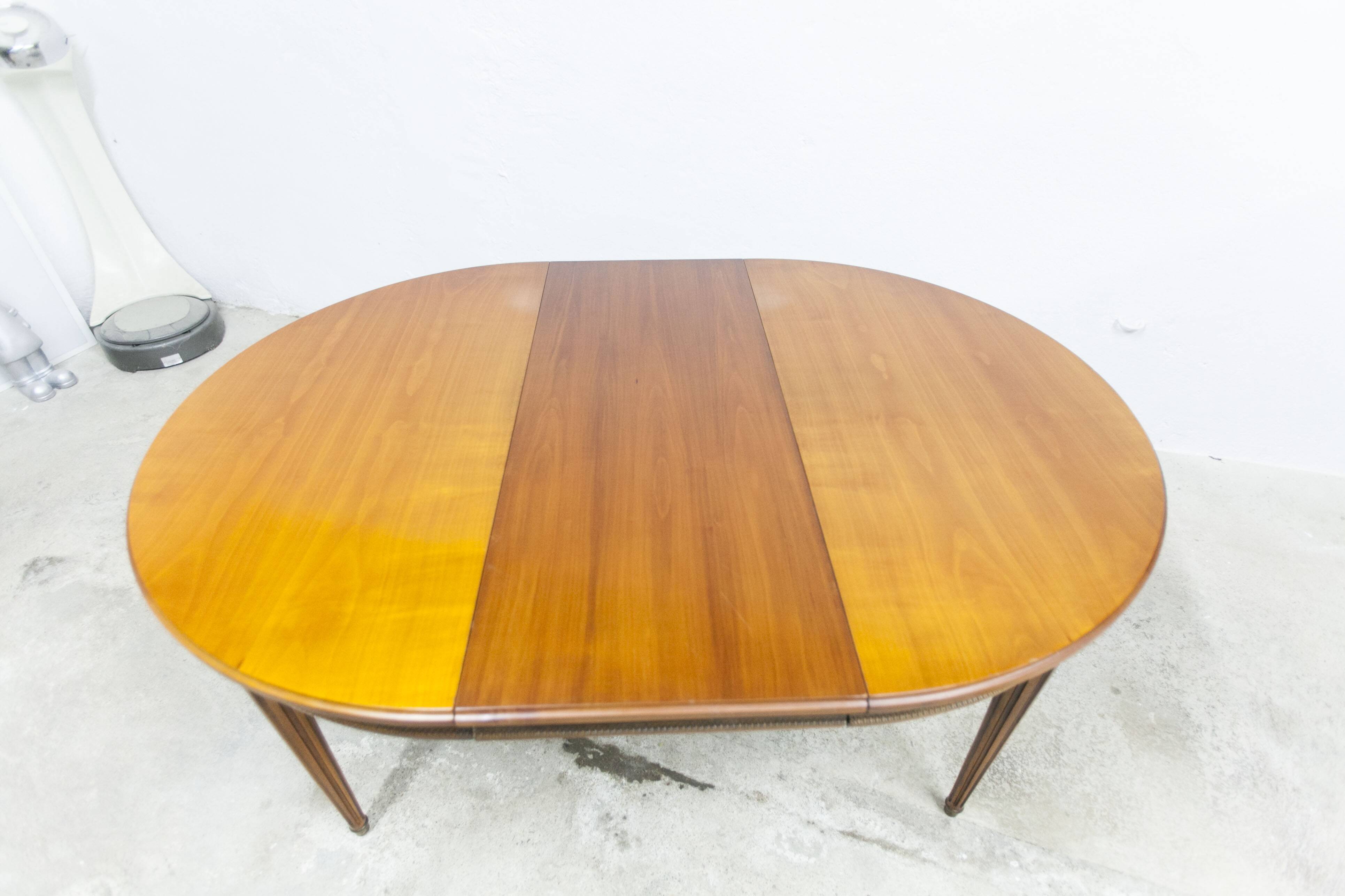 Louis XV round table + 3 extensions 115 cm max 2m50