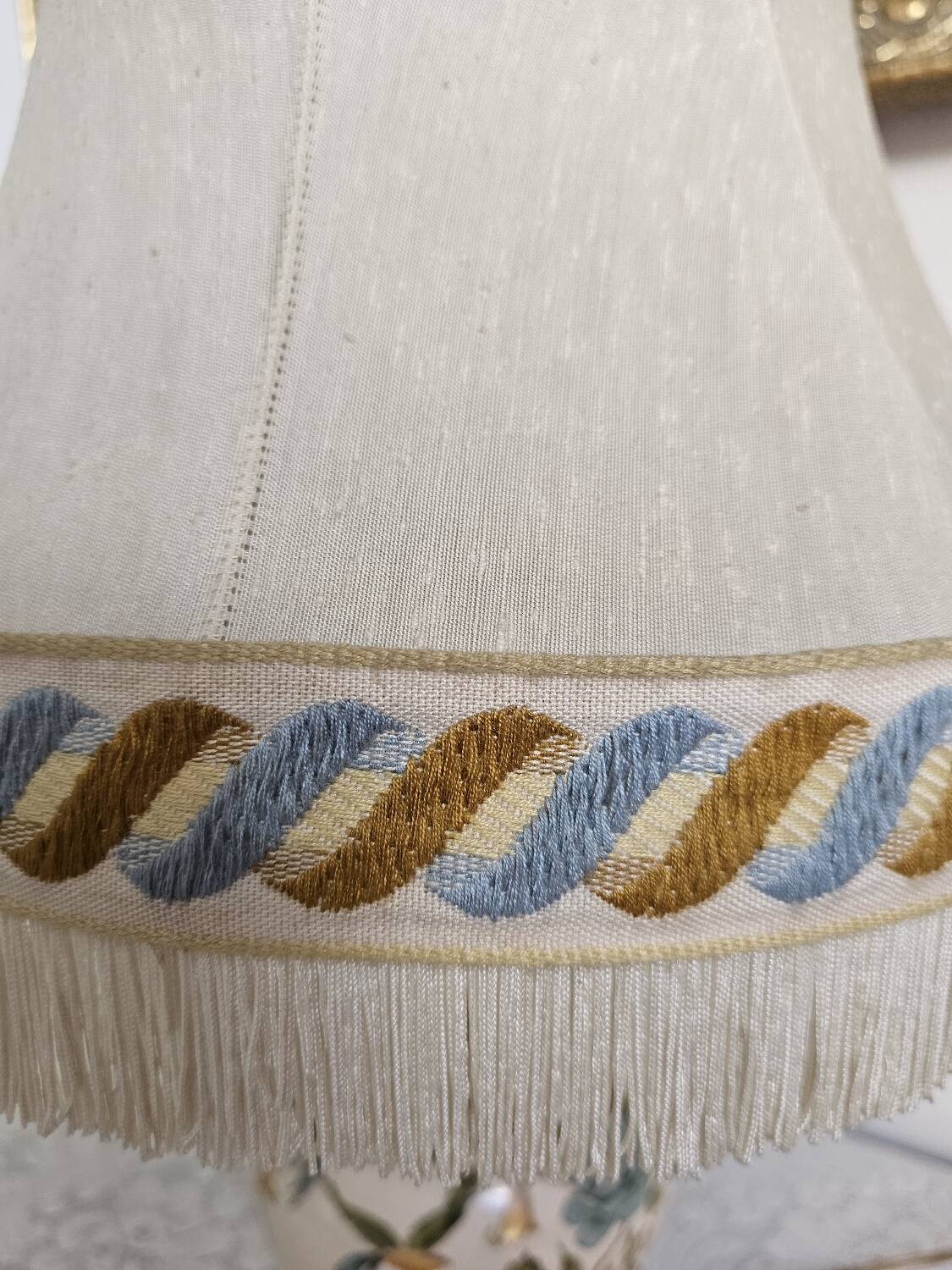 Vintage Moustiers earthenware lamp