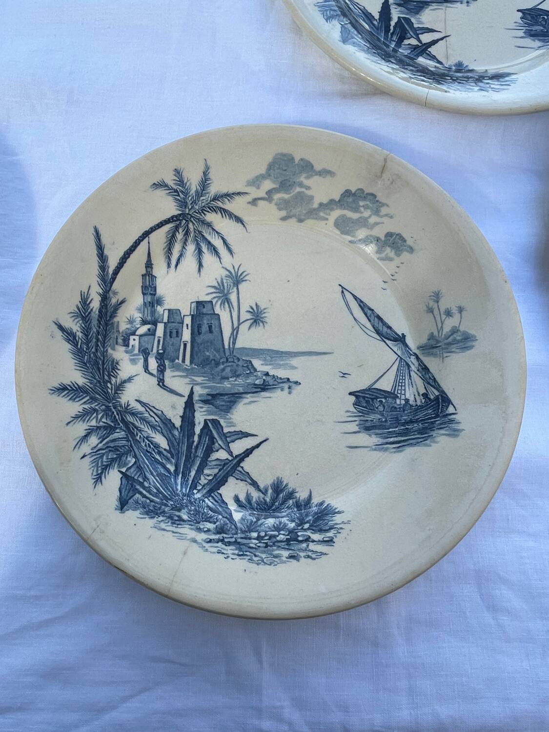 Set of 8 Gien plates Views of the Orient circa 1880