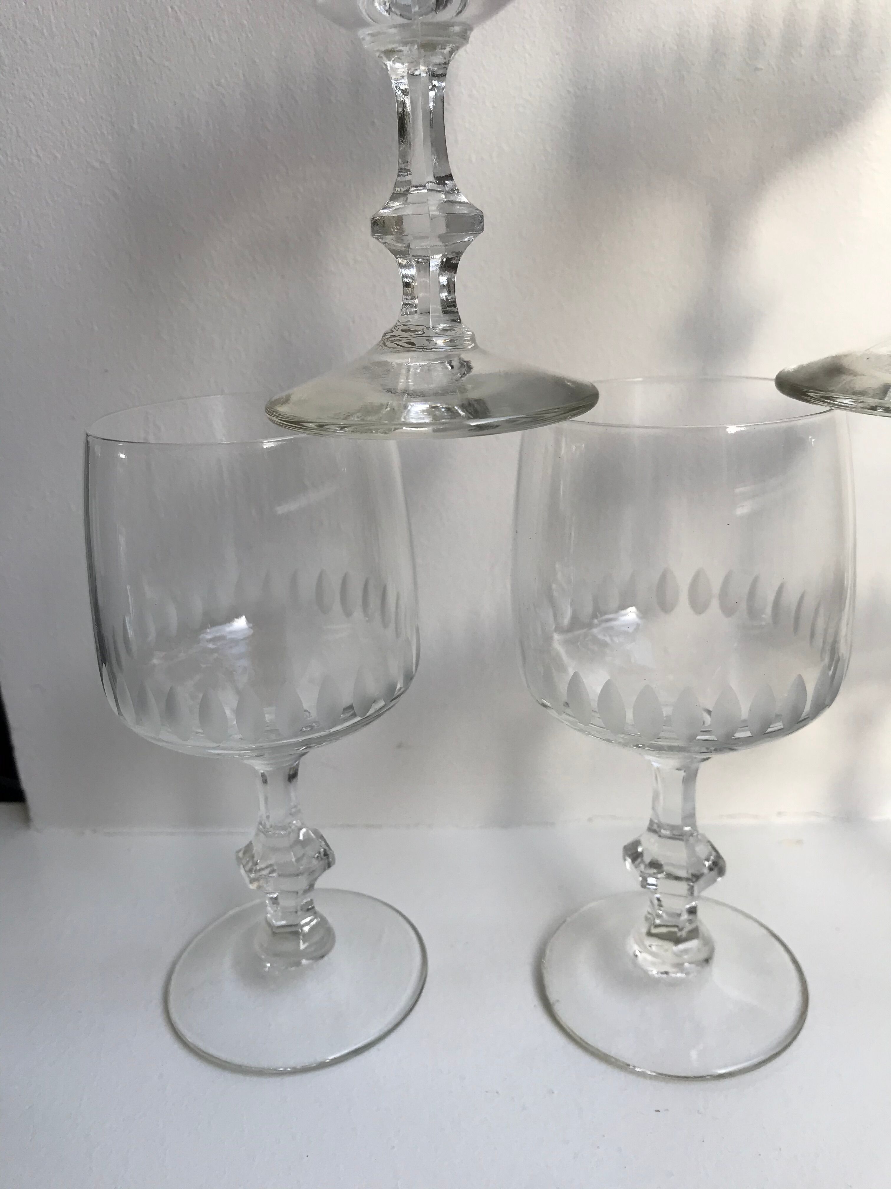 Set of 6 small crystal wine glasses engraved 30-40s