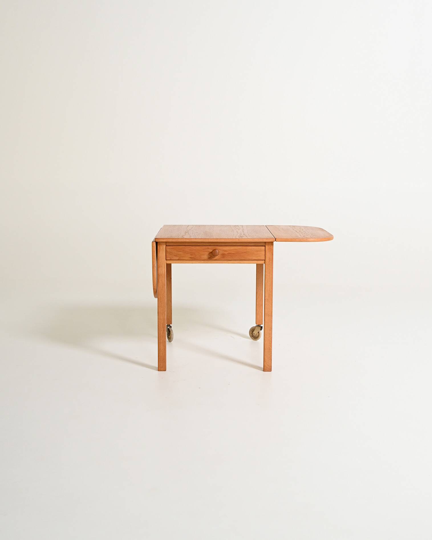 "Trissan" drop-leaf table by Sven Engström & Gunnar Myrstrand for Tingström