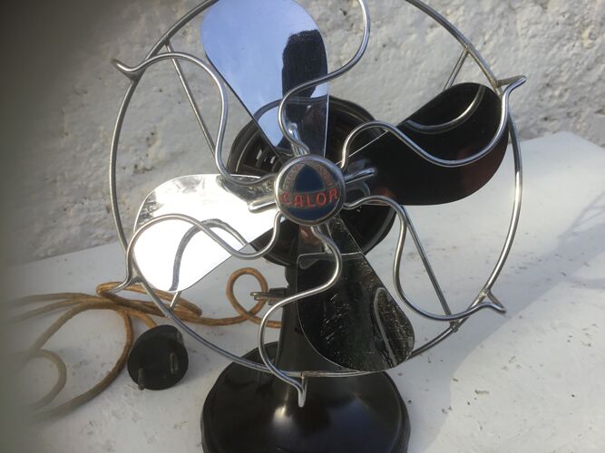 Ancien ventilateur Calor en bakélite vintage