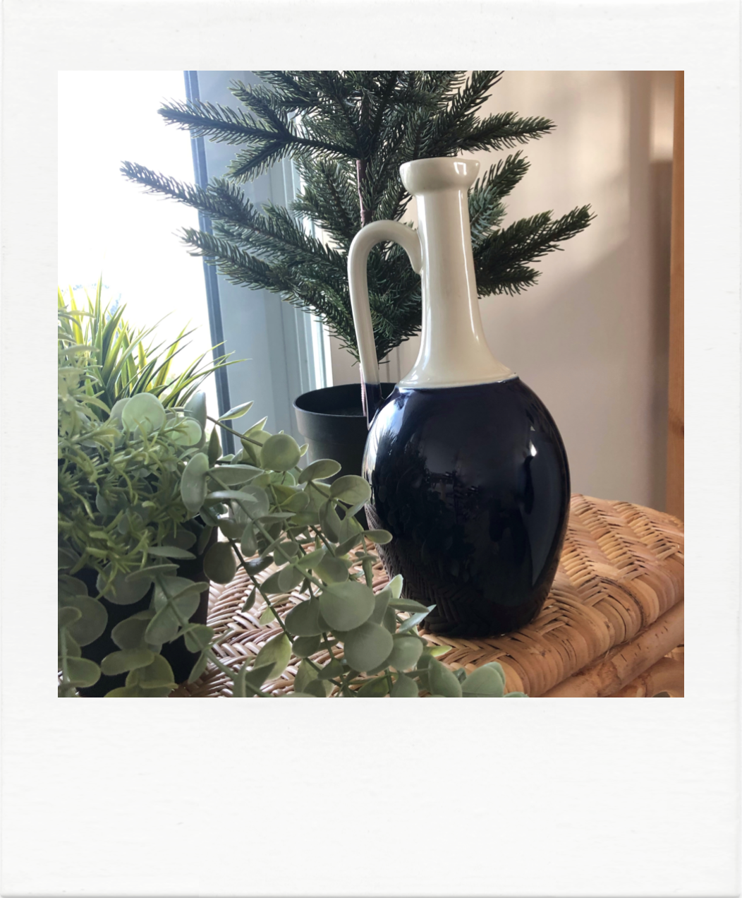 Decanter in blue and white ceramic