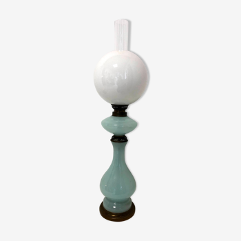 Lampe à pétrole en opaline vert céladon