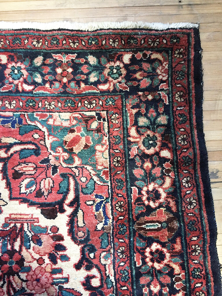 Tapis persan 221 x 162 cm