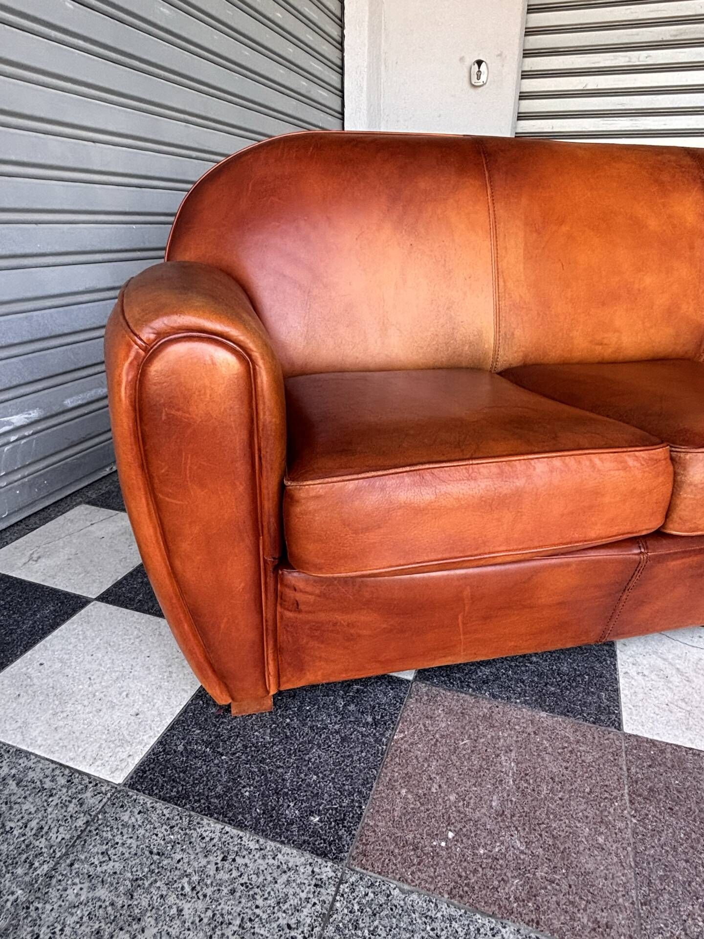 Canapé club vintage en cuir
