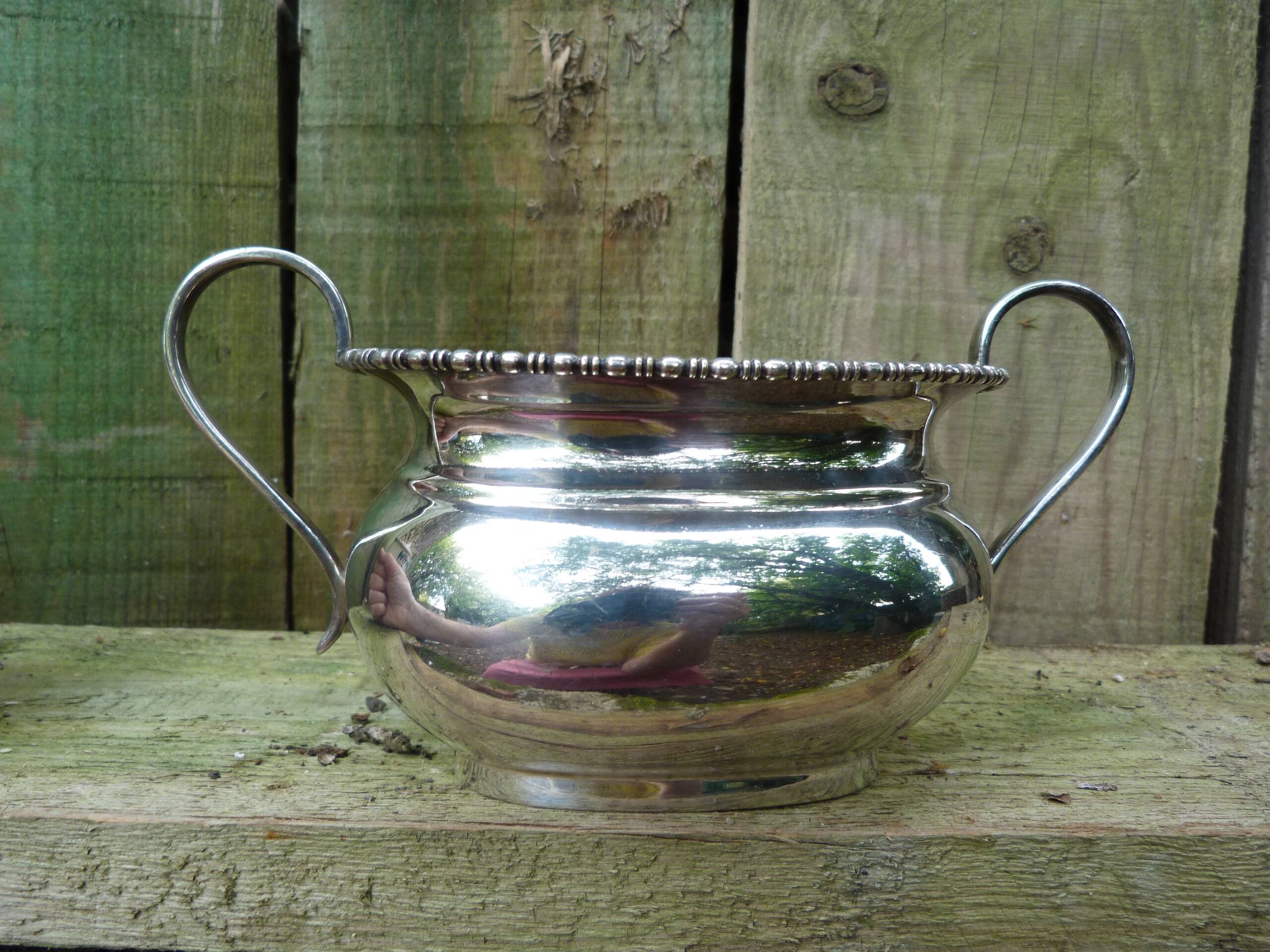 Sugar pot Silverware EPNS Sheffield Silver plated English