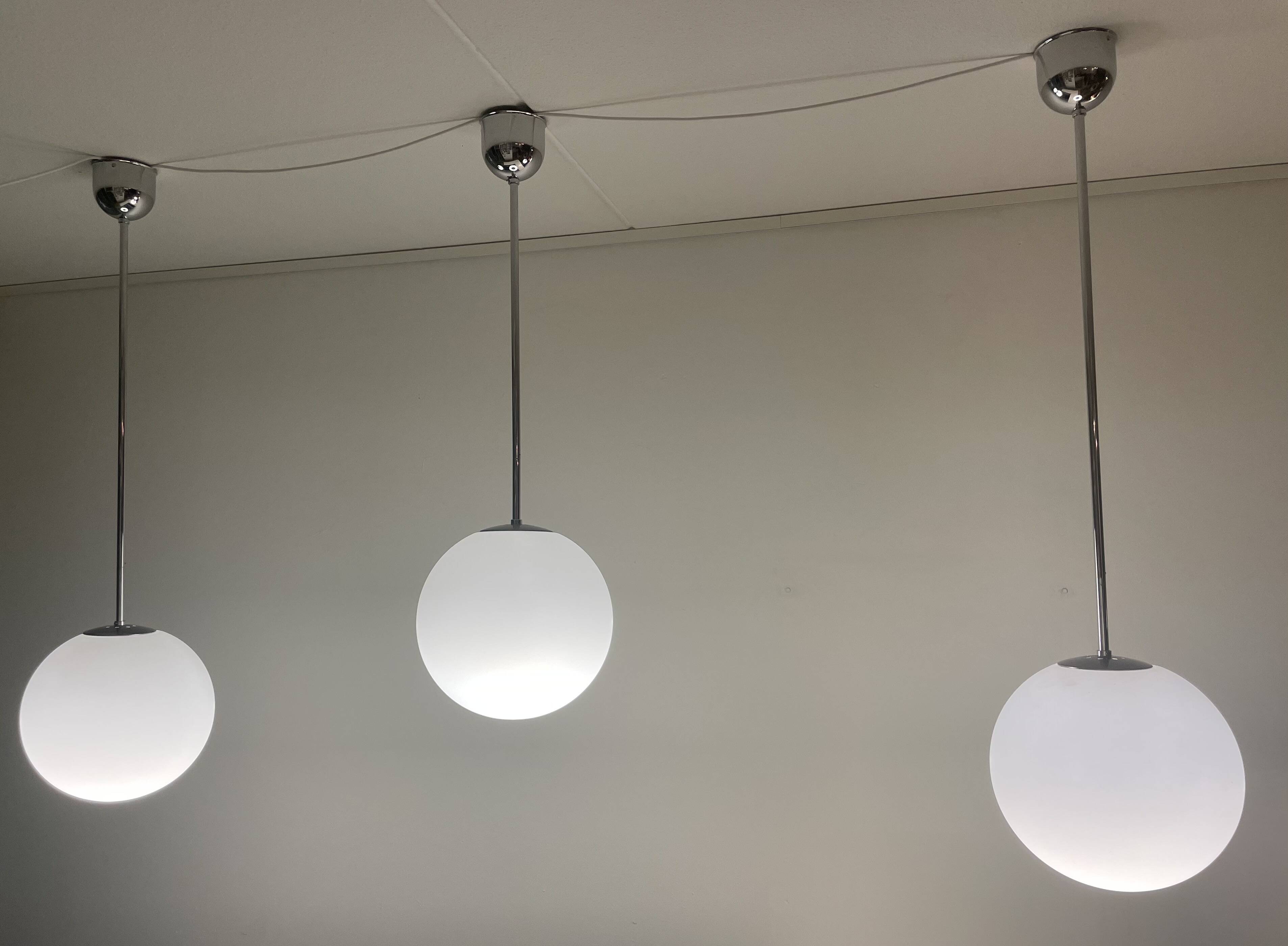 3 Giso ball pendant lights by Gispen