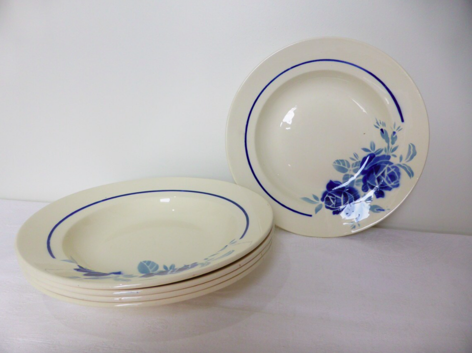 Set of 5 vintage flat plates from Grimaud Strasbourg, Poitiers model, porcelain