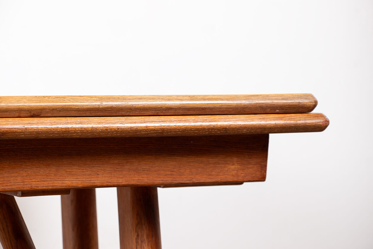 Large extendable dining table, 320 cm, in oak, Guillerme and Chambron.