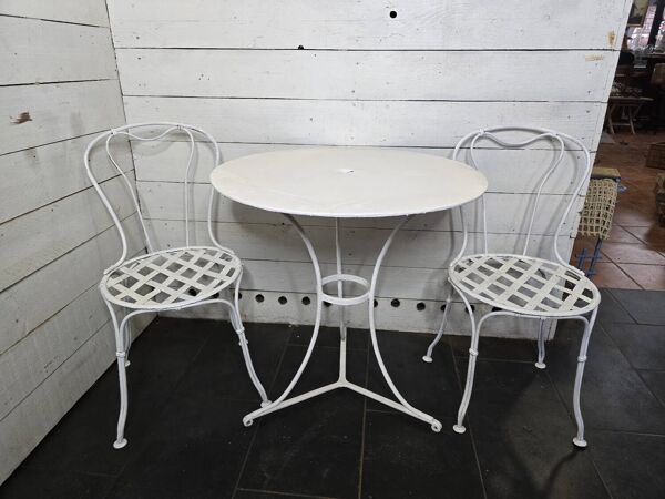 Salon de jardin en fer forgé