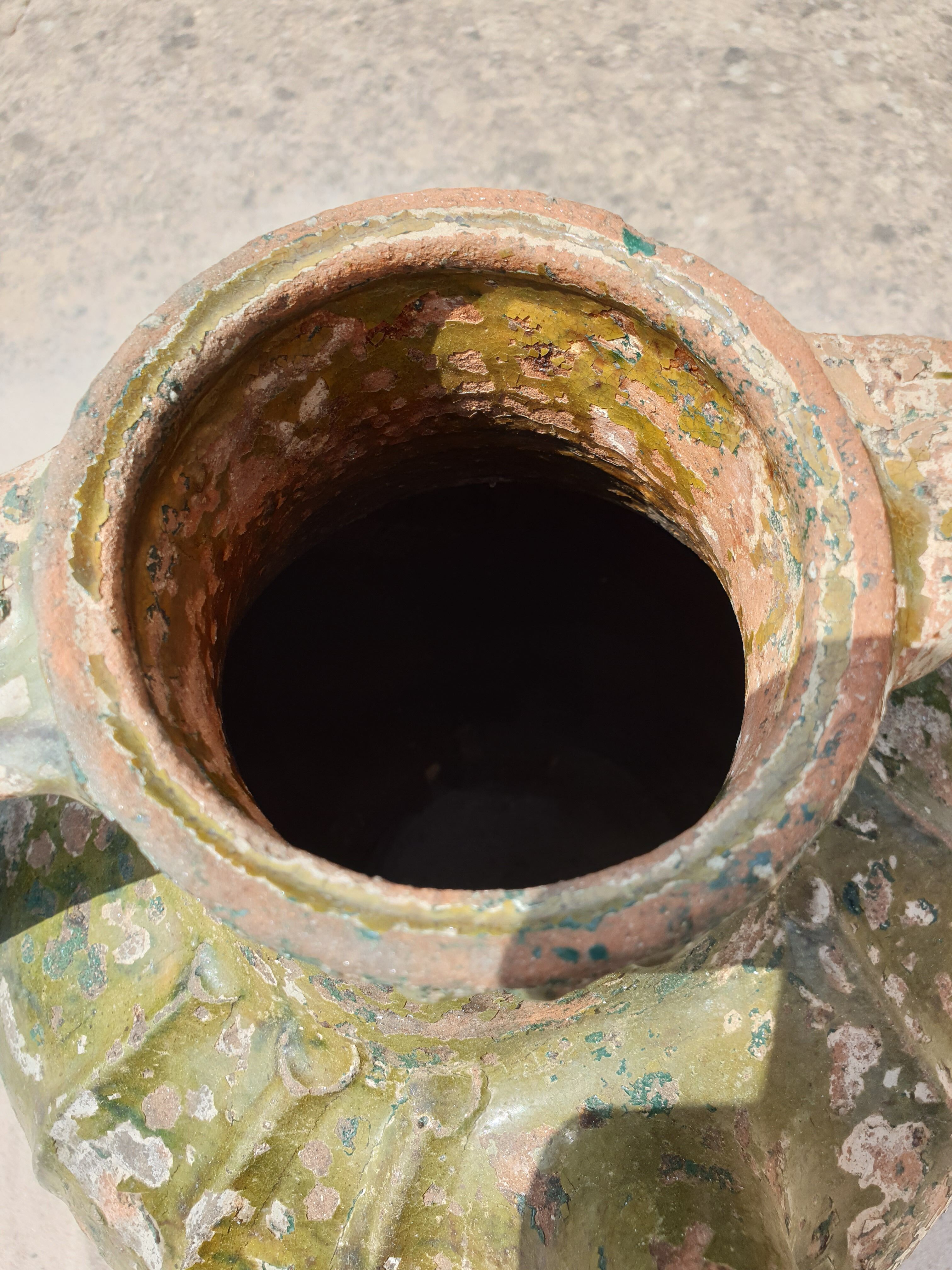 Dig jug pottery vase ancient terracotta green