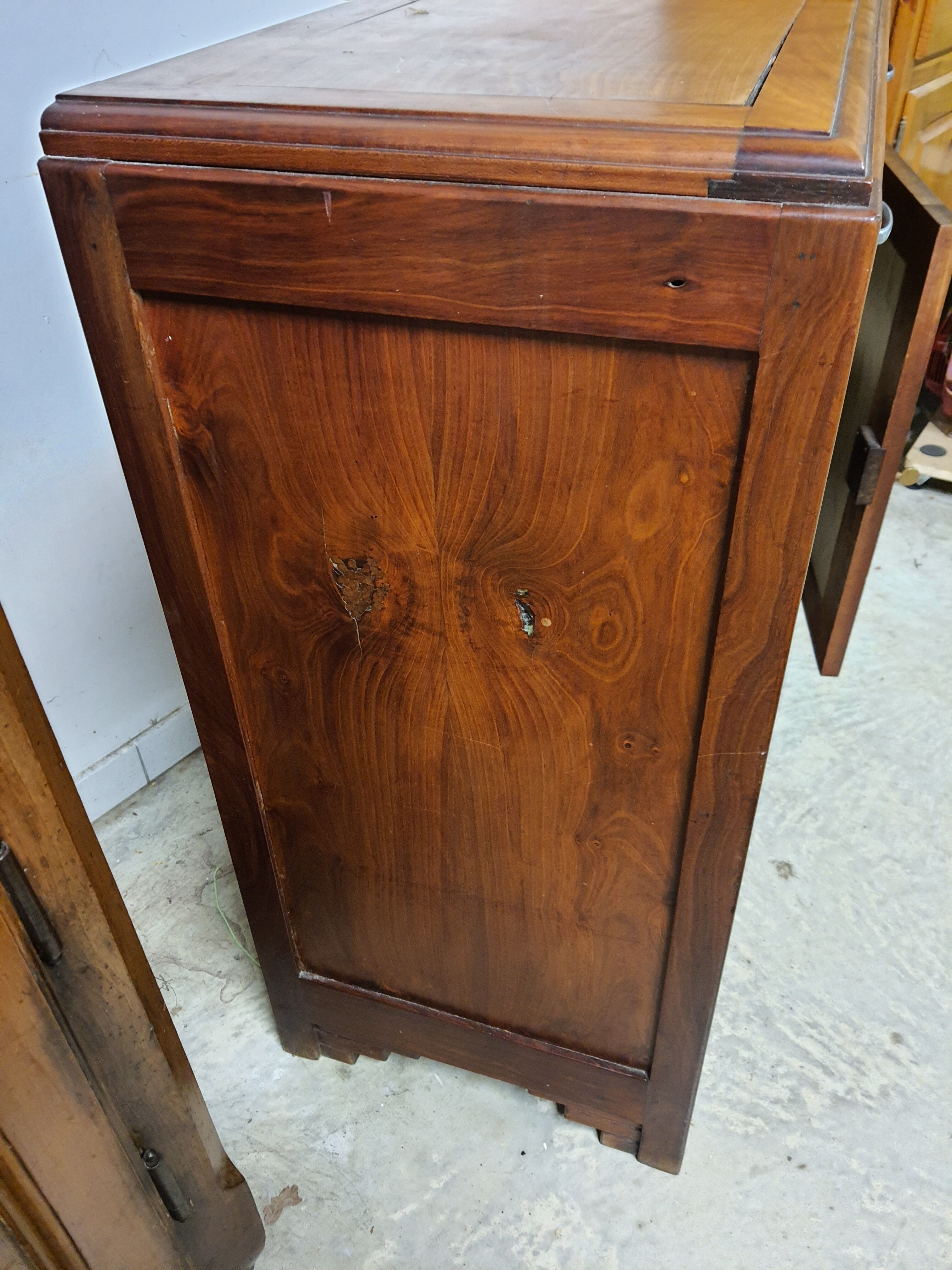 Vintage parisian buffet