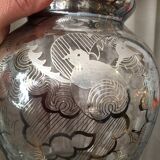 Vase transparent motifs art nouveau