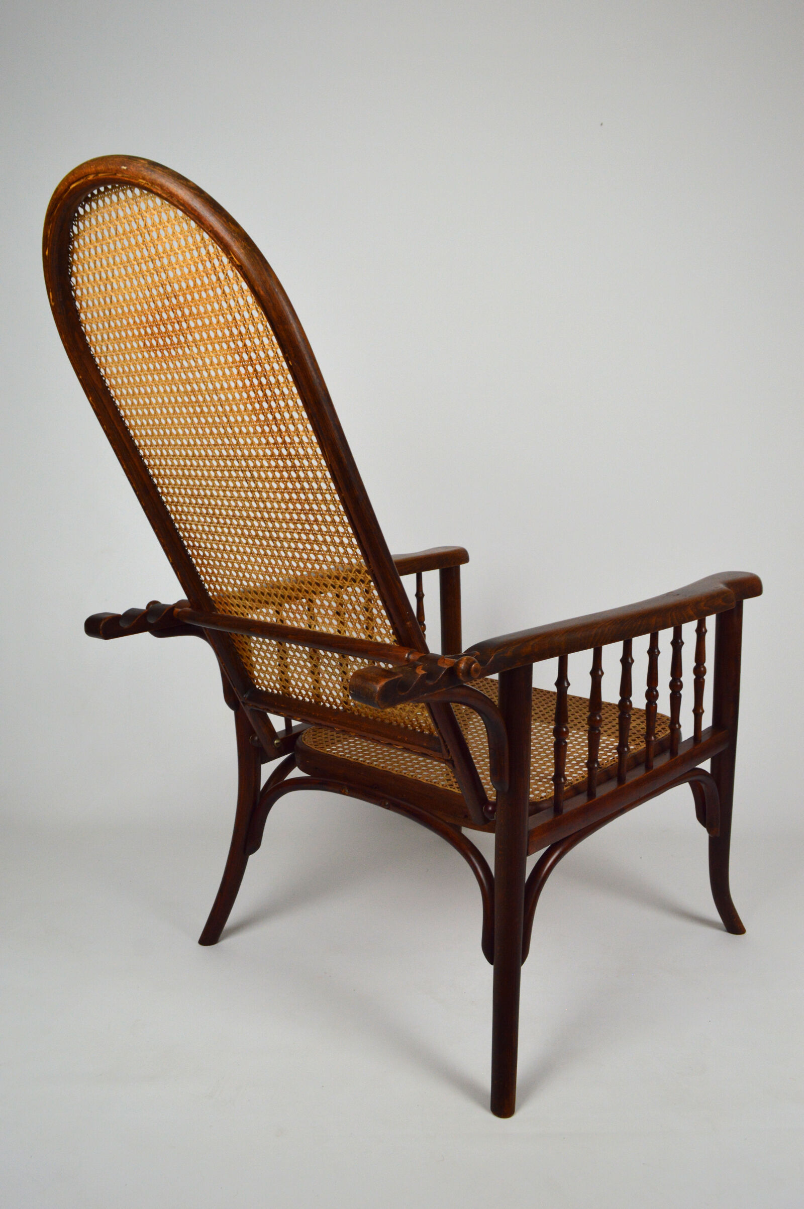 Fischel canned armchair with rack and pinion around 1910