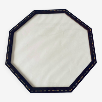 Octagonal marquetry frame