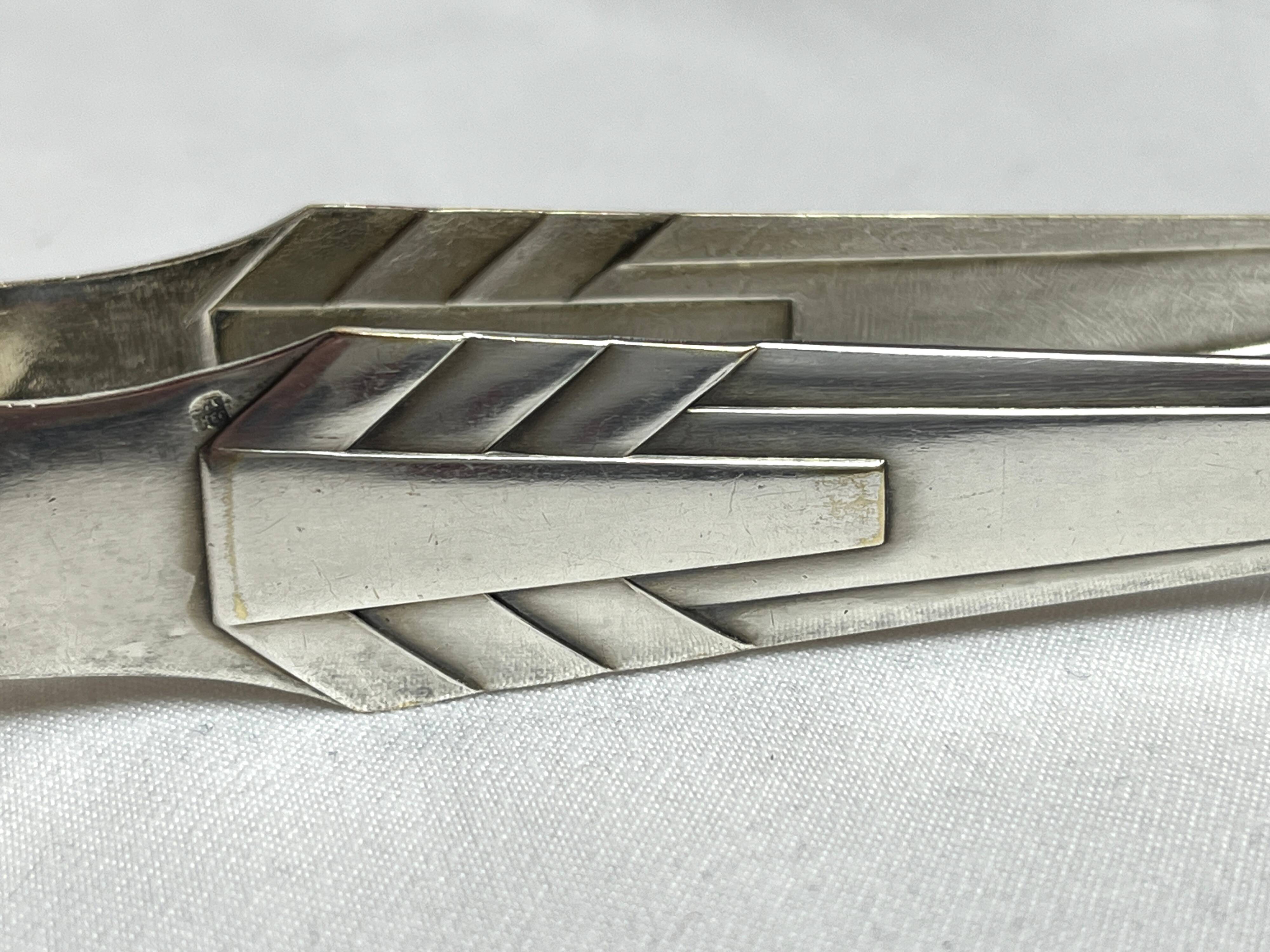 Art Deco, silver-plated sugar tongs from around 1930.