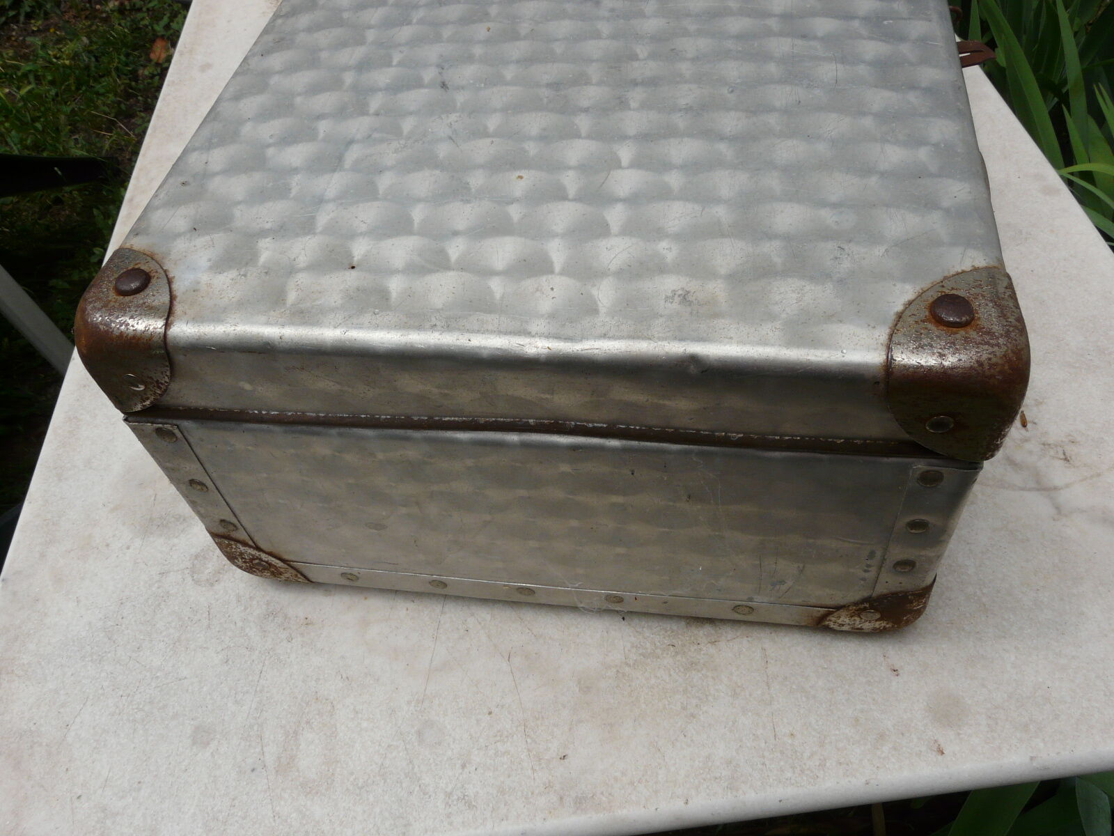 Vintage metal case