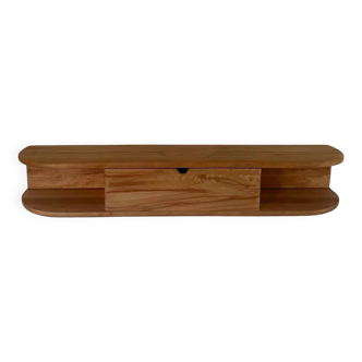Floating entrance console in solid recycled beech and its practical storage
