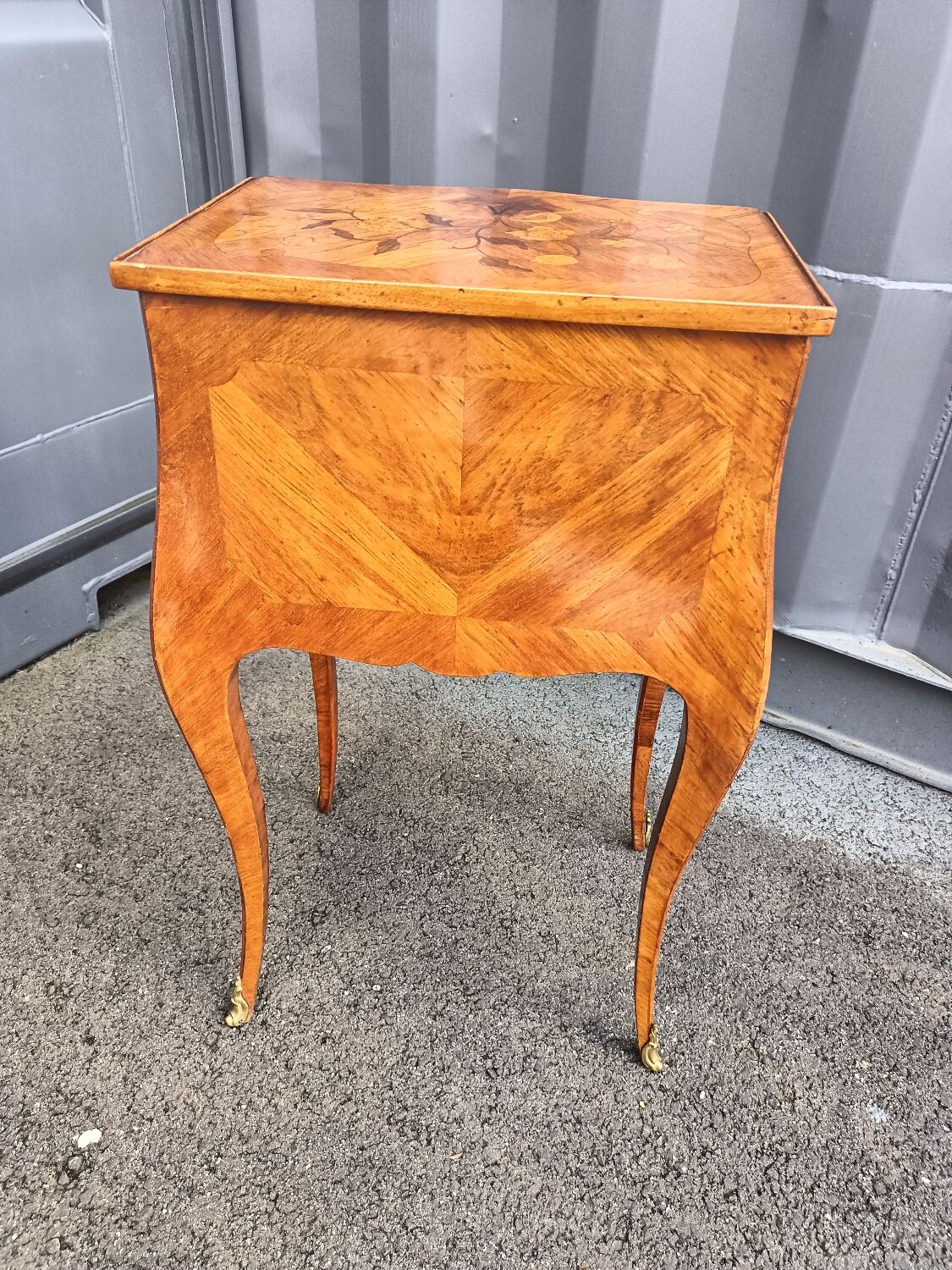 Paire de chevets marqueterie ancien style louis xvi