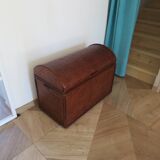 Vintage storage chest - curved - woven rattan - 1970s - mahogany colour