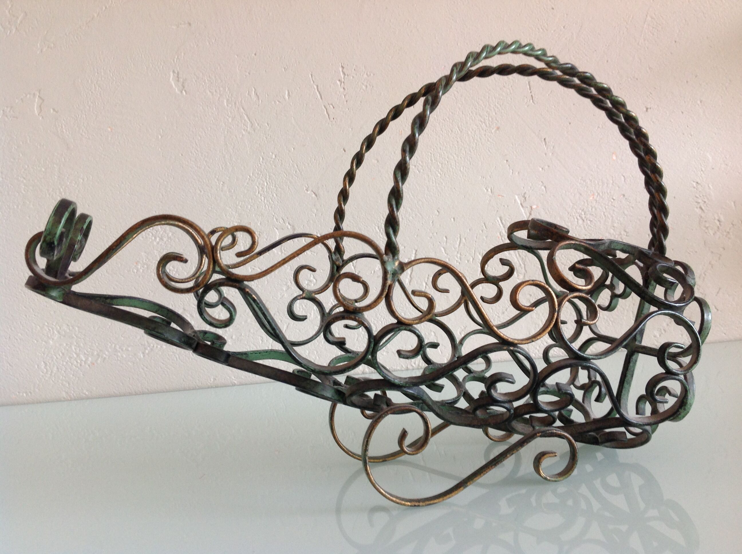 Porte bouteille  de table en ferronerie style art déco