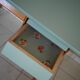 Bureau vintage tiroirs biseautés en dégradé