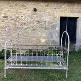 Iron bed for children