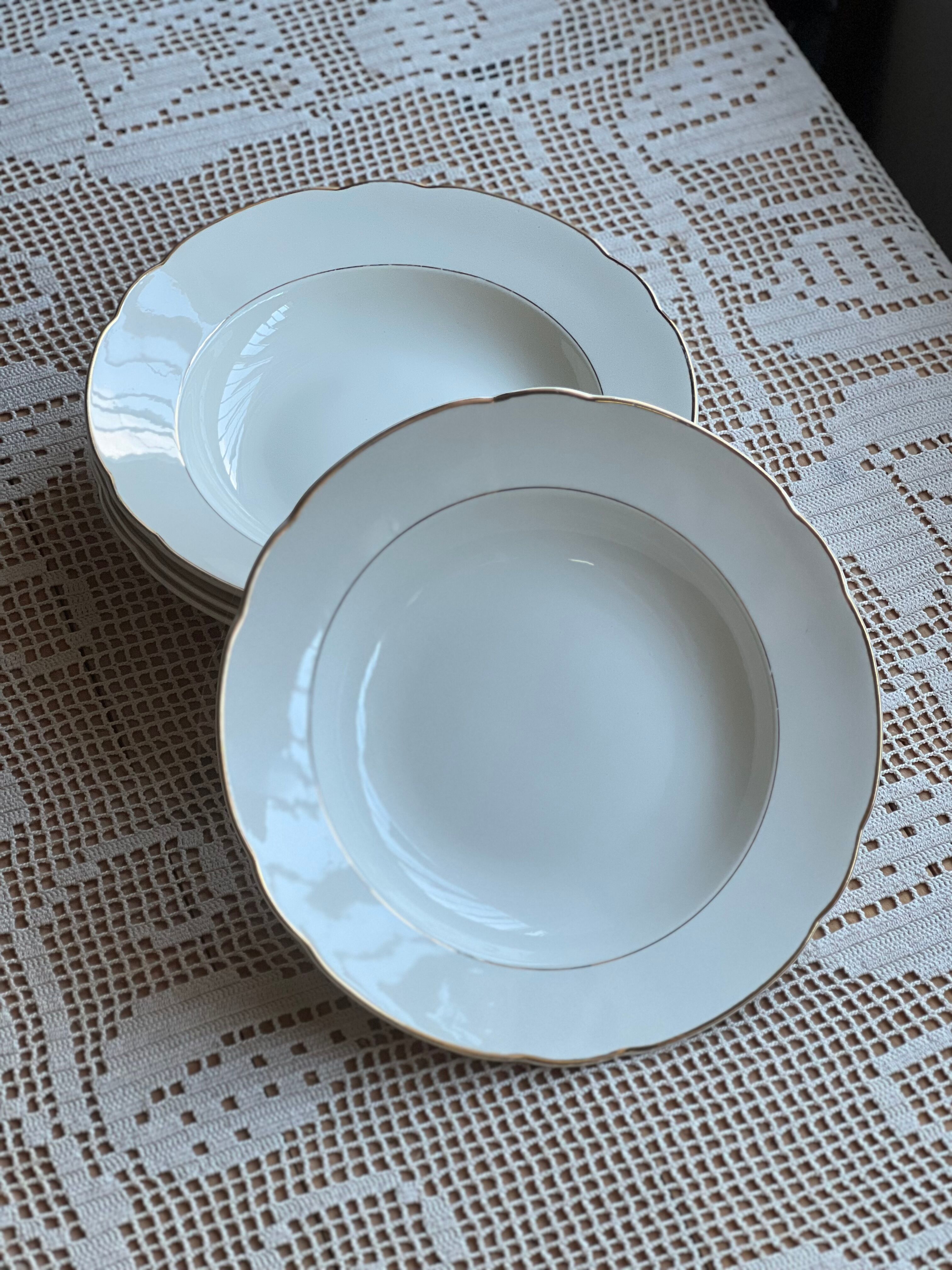 Assiettes creuses Villeroy&Boch ivoire festonnée à liserés dorés