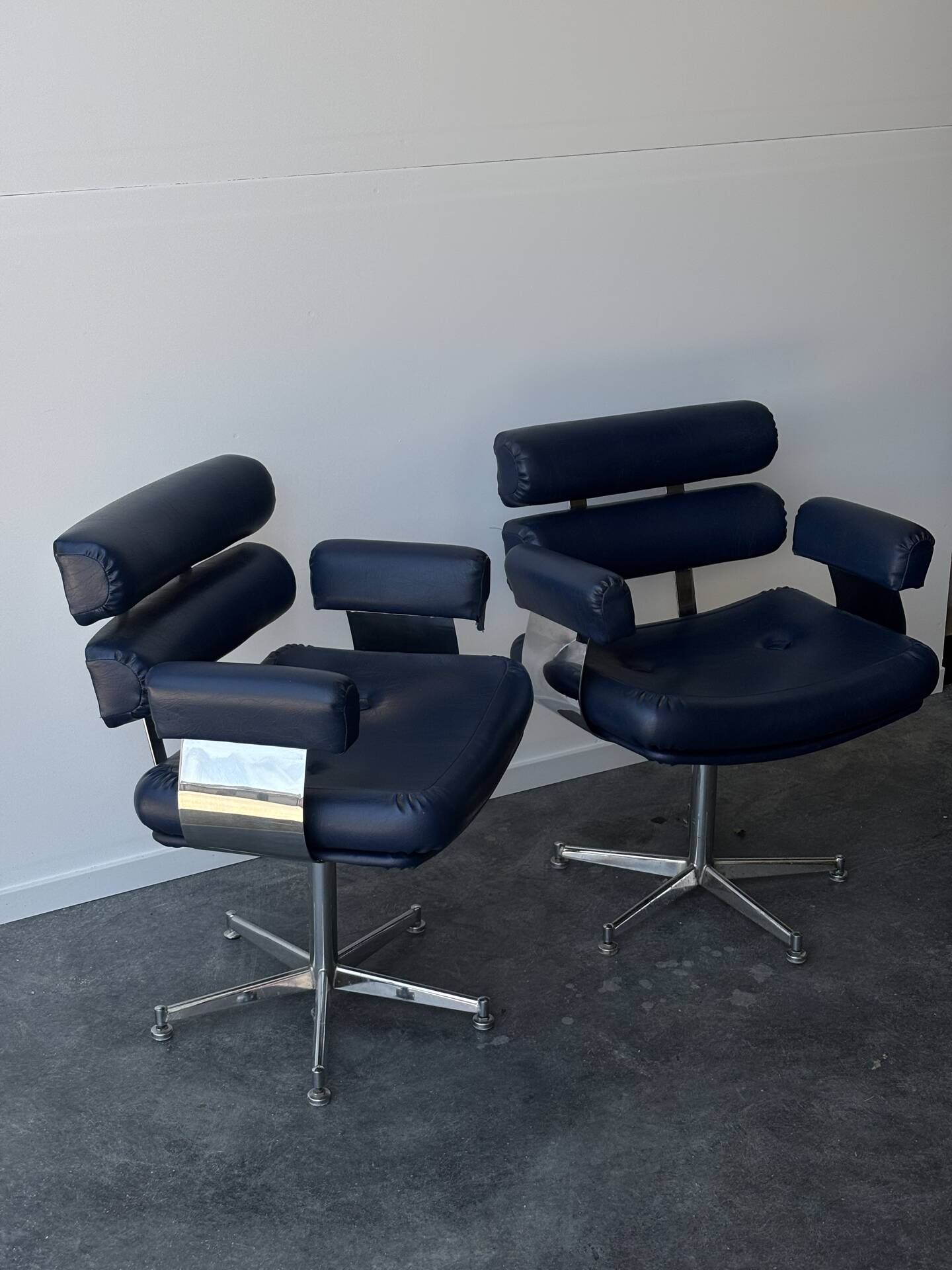 Paire de fauteuils lounge italiens Space Age, 1970
